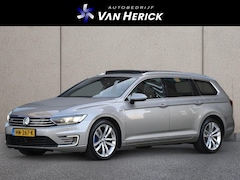 Volkswagen Passat Variant - 1.4 TSI GTE Highline | Panoramadak | Winterpakket | 360 Camera