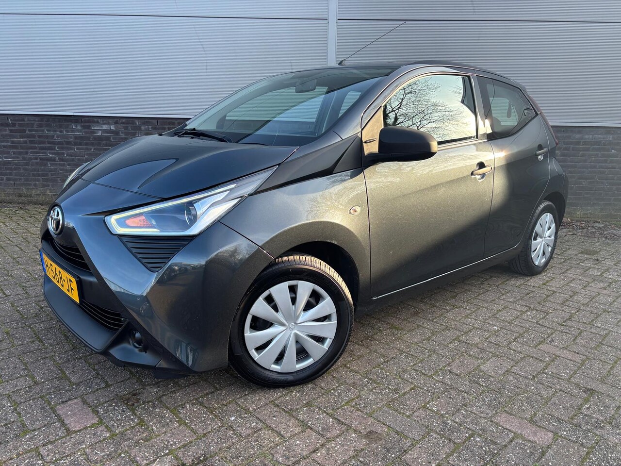 Toyota Aygo - 1.0 VVT-i x-fun 1.0 VVT-i x-fun - AutoWereld.nl