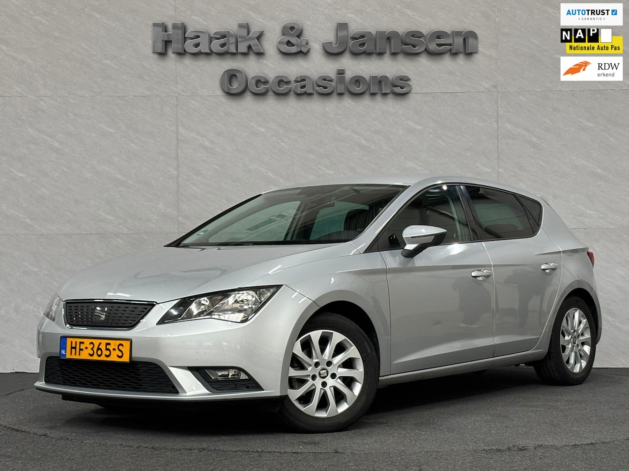 SEAT Leon - 1.0 EcoTSI Style Connect Navi Clima Cruise - AutoWereld.nl