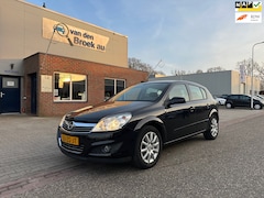 Opel Astra - 1.6 Temptation