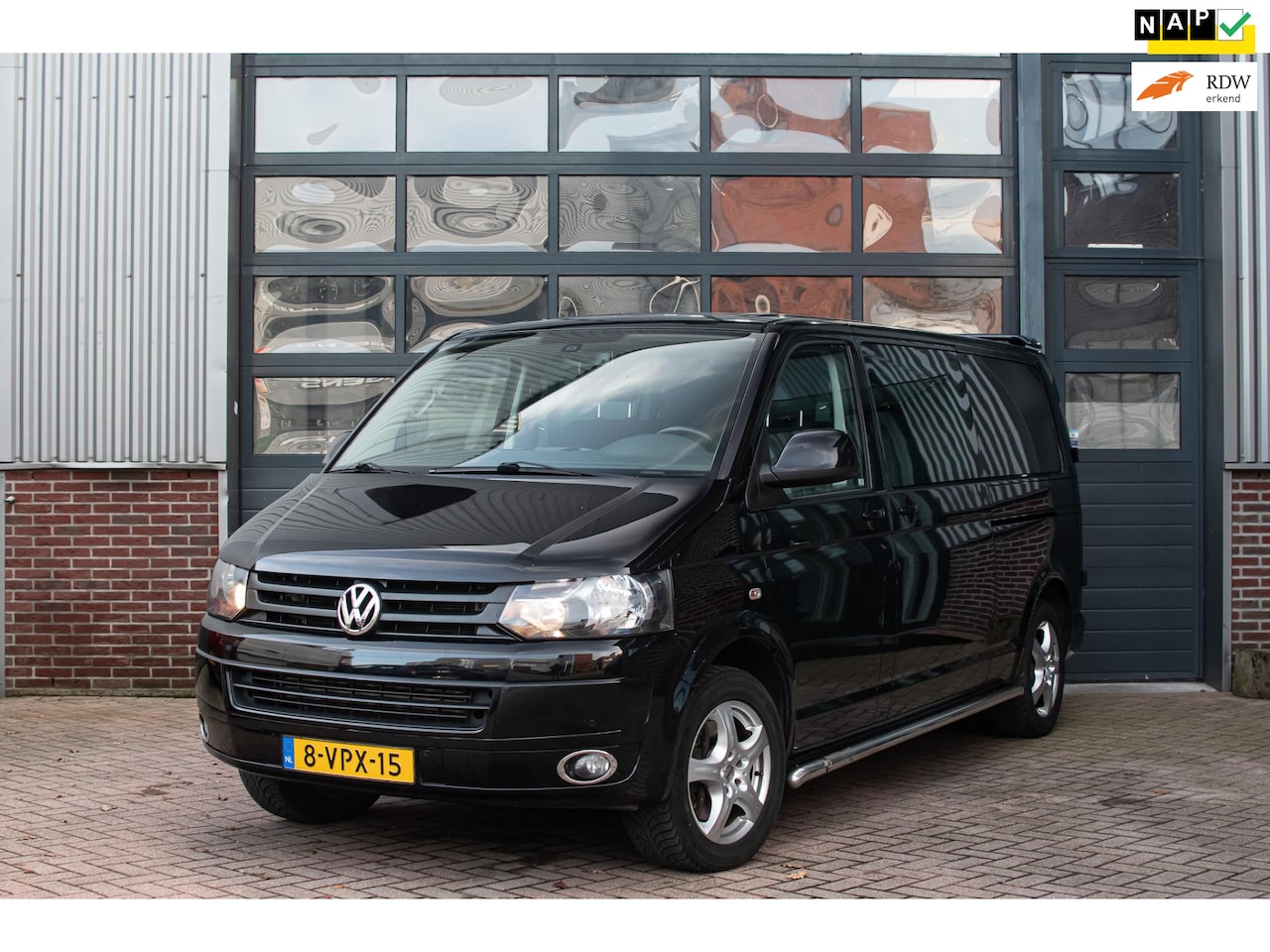 Volkswagen Transporter - 2.0 TDI L2H1 DC *Open dak*2 x schuifdeur*standkachel*trekhaak - AutoWereld.nl