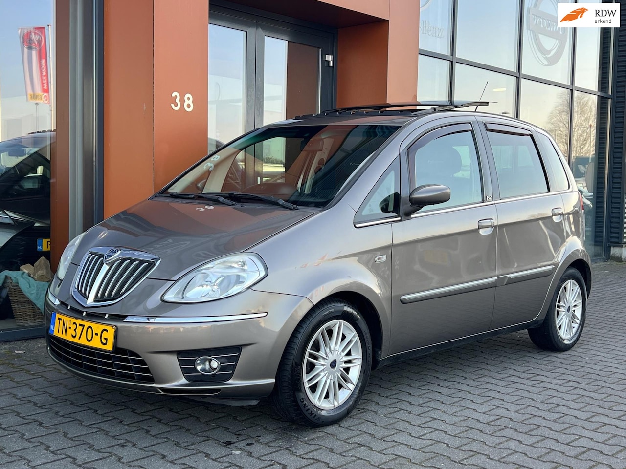 Lancia Musa - 1.4-16V automaat|panodak|Clima|Cruise|Stoelverw. - AutoWereld.nl