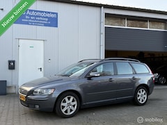 Volvo V50 - 1.8 Momentum, Leder, Navi