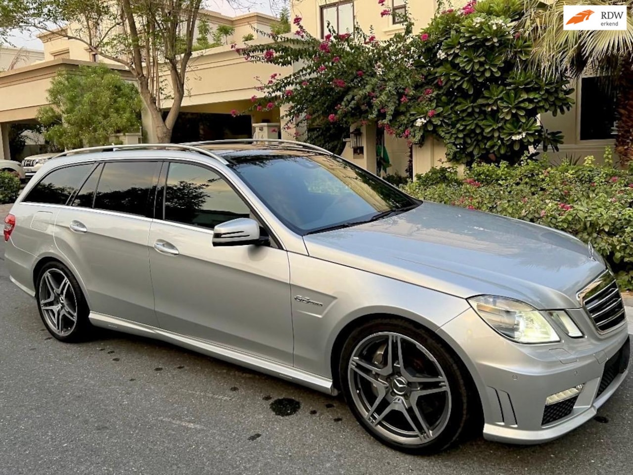 Mercedes-Benz E-klasse Estate - E63 AMG 6.3 V8 | FULL OPTIONS - AutoWereld.nl