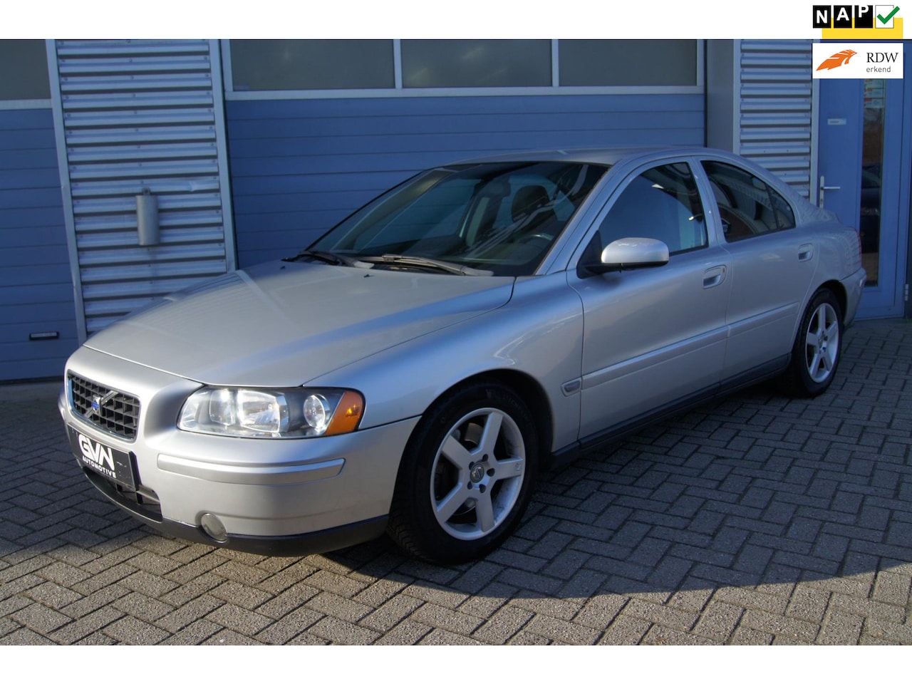Volvo S60 - 2.4 T5 Turbo 260PK Automaat | Leder | Nette Auto | NAP | LPG G3 - AutoWereld.nl