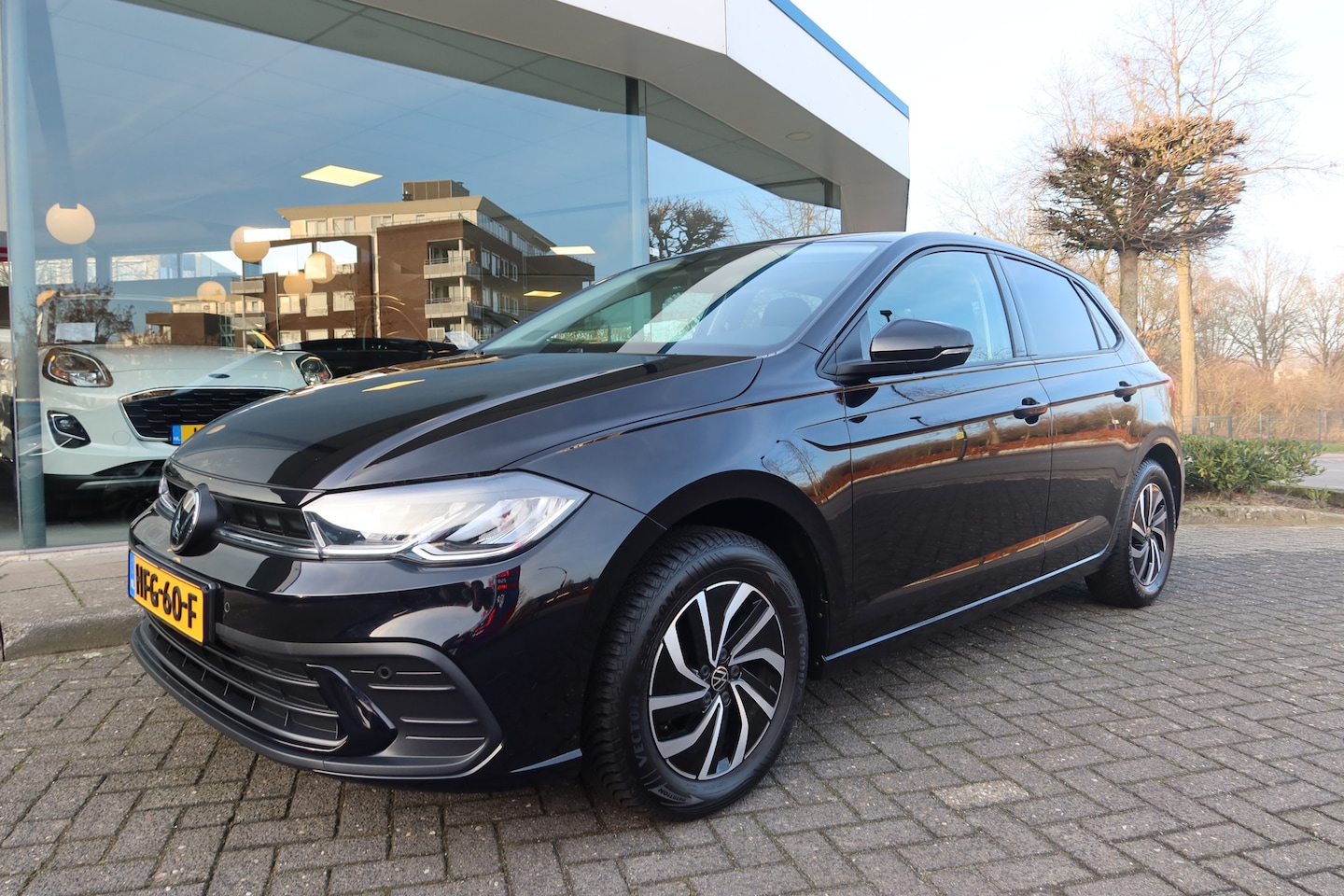 Volkswagen Polo - 1.0 TSI 95PK AUTOMAAT Edition LED I ACC I CAMERA I ALL-SEASON - AutoWereld.nl