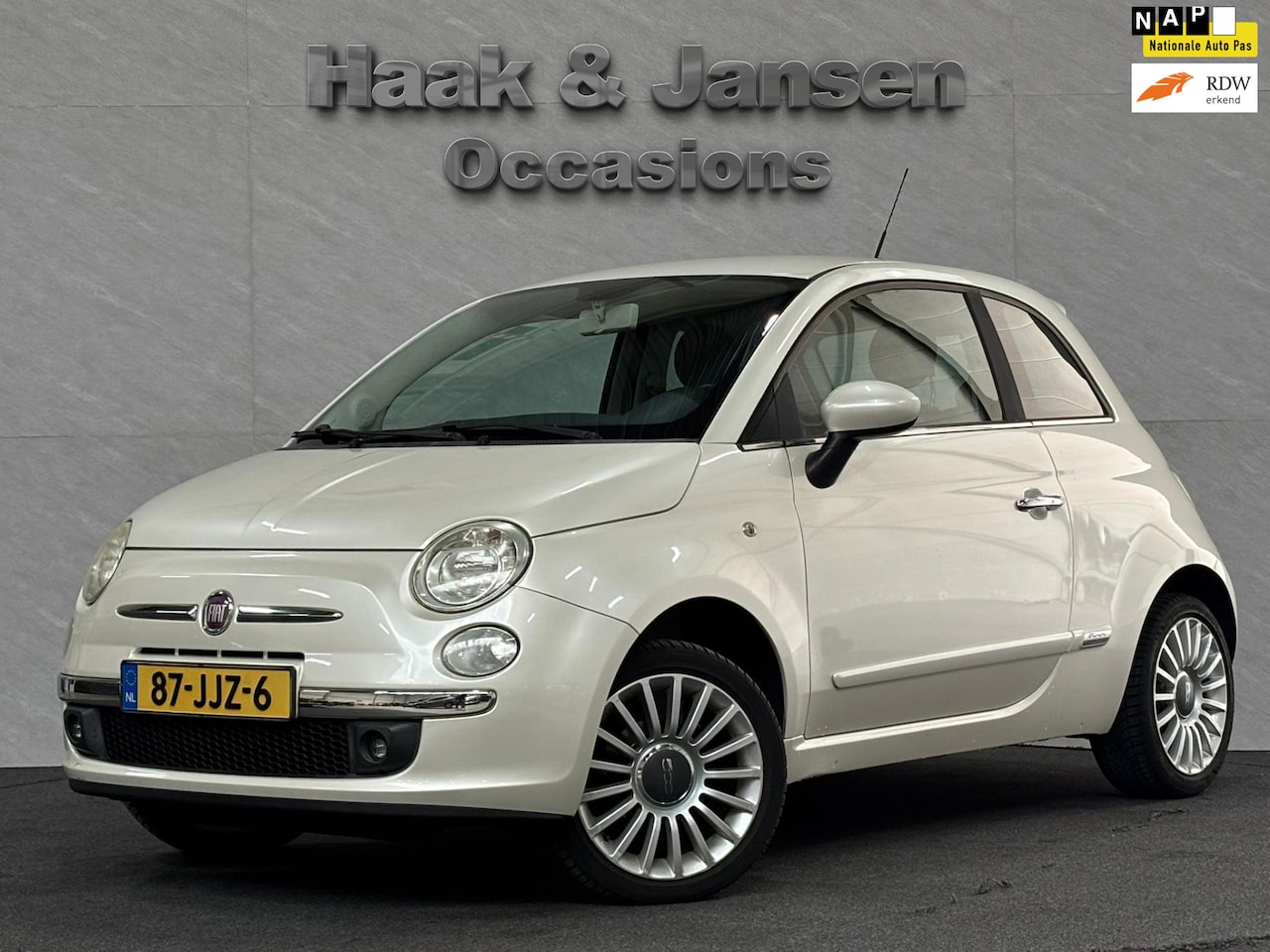 Fiat 500 - 1.2 Sport Automaat Lage NAP km Clima Mf-stuur - AutoWereld.nl