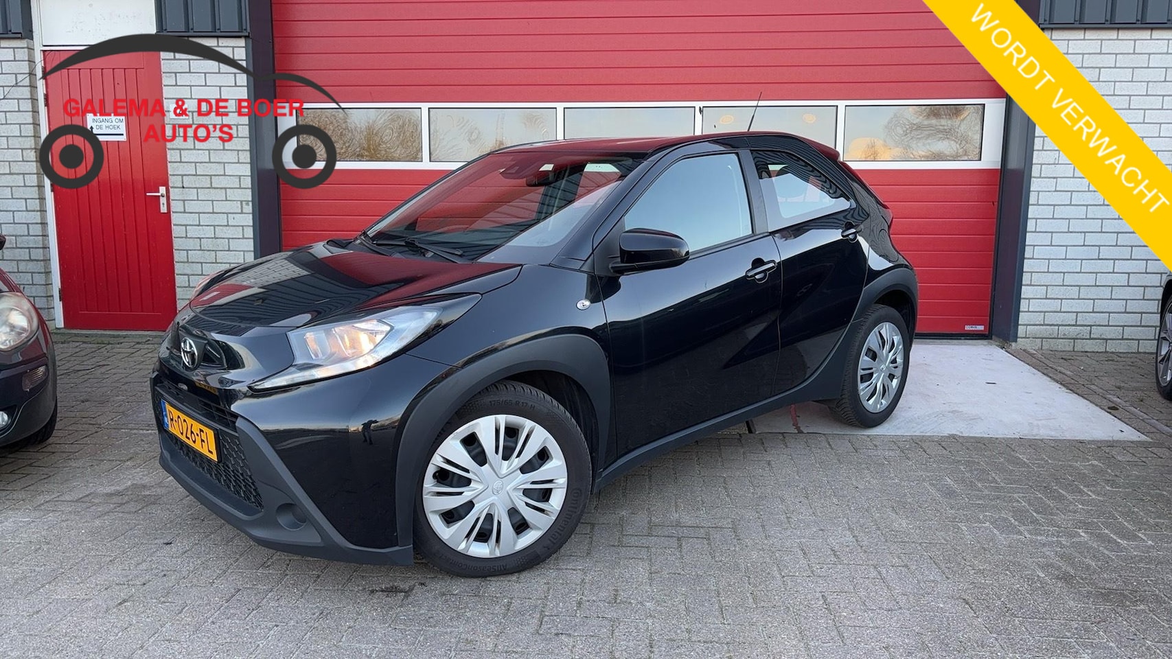 Toyota Aygo X - 1.0 VVT-i MT Play CAMERA / CARPLAY / ADAPTIEVE CRUISE / AIRCO / BLUETOOTH / NL-AUTO - AutoWereld.nl