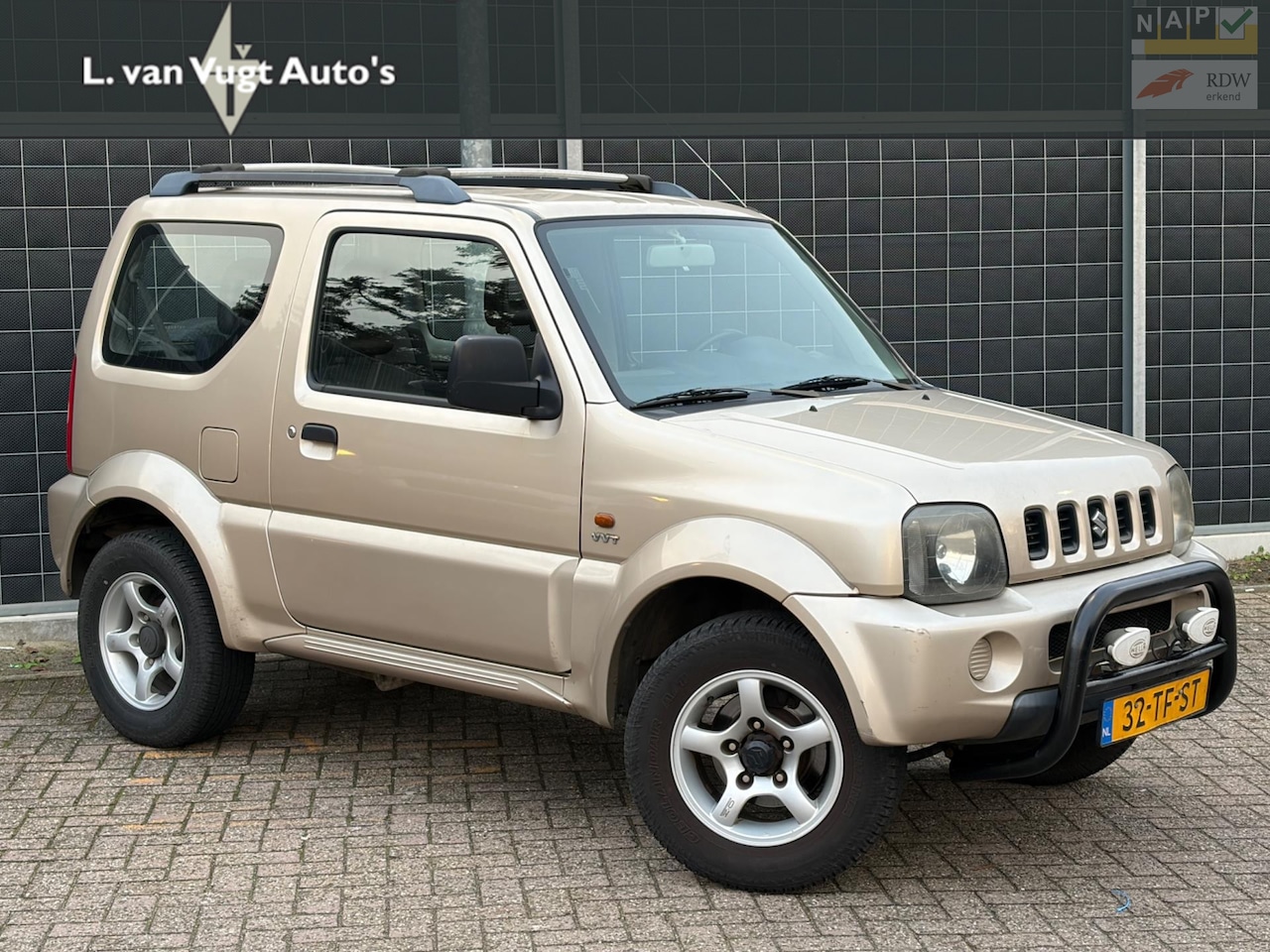 Suzuki Jimny - 1.3 JLX | | 4WD | nwe APK - AutoWereld.nl