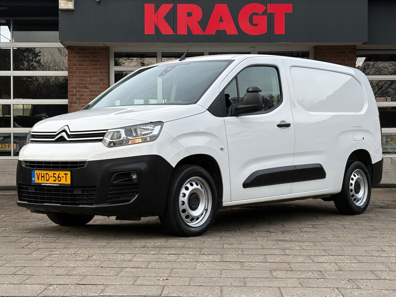 Citroën Berlingo XL - 1.5 BlueHDI Club LANG|airo|cruise|navi|apple carplay|drie zitplaatsen|trekhaak|elektrisch - AutoWereld.nl