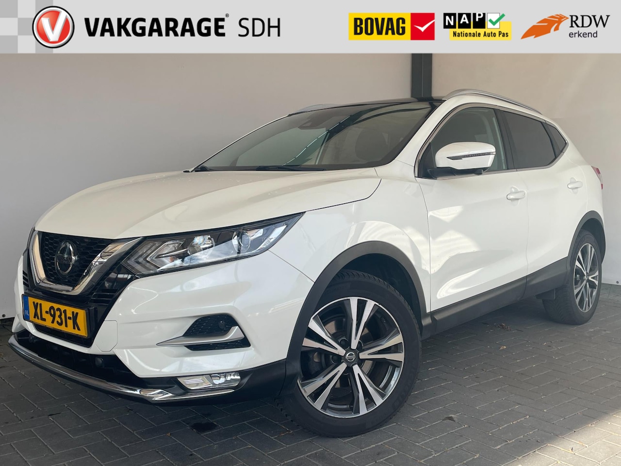 Nissan Qashqai - 1.2 N-Connecta|4x Nieuwe Allseason banden|Panoramadak - AutoWereld.nl
