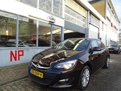Opel Astra - 1.4 Turbo Design Edition