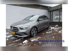 Mercedes-Benz B-klasse - 180 Launch Edition Premium Plus TREKHAAK