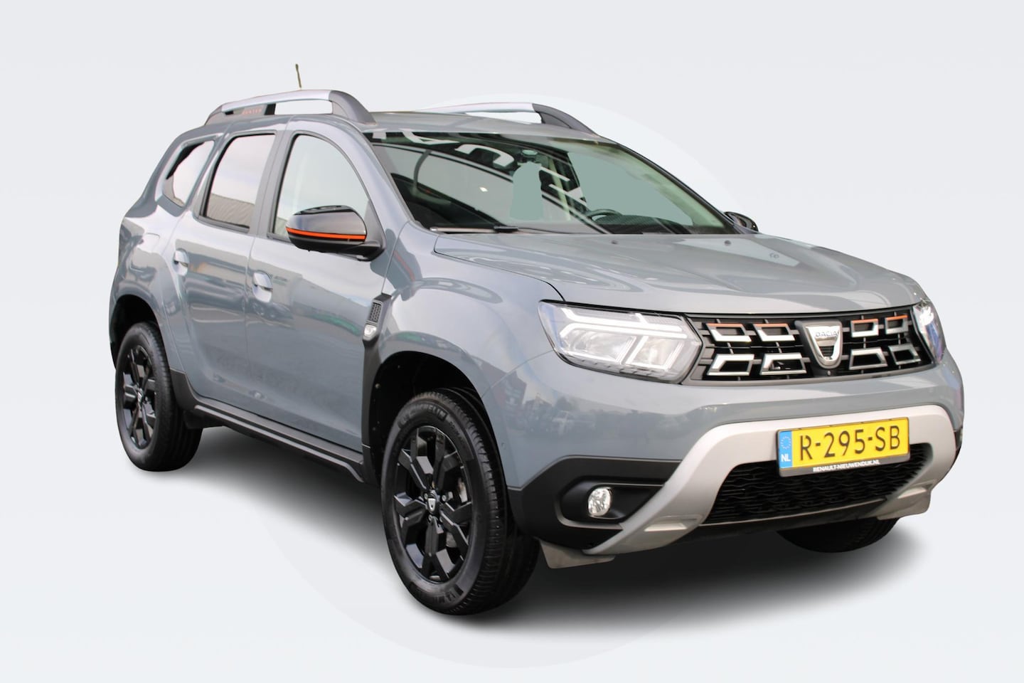 Dacia Duster - 1.0 TCe Bi-Fuel Extreme / NAVIGATIE / CLIMATE CONTROL / PDC + CAMERA / APPLE & ANDROID CAR - AutoWereld.nl