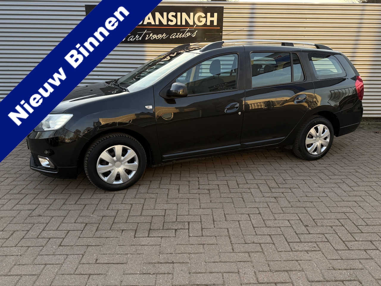 Dacia Logan MCV - 0.9 TCe Laureate Automaat! | Airco | Cruise control | Bluetooth | Trekhaak | Ndl auto | Vo - AutoWereld.nl