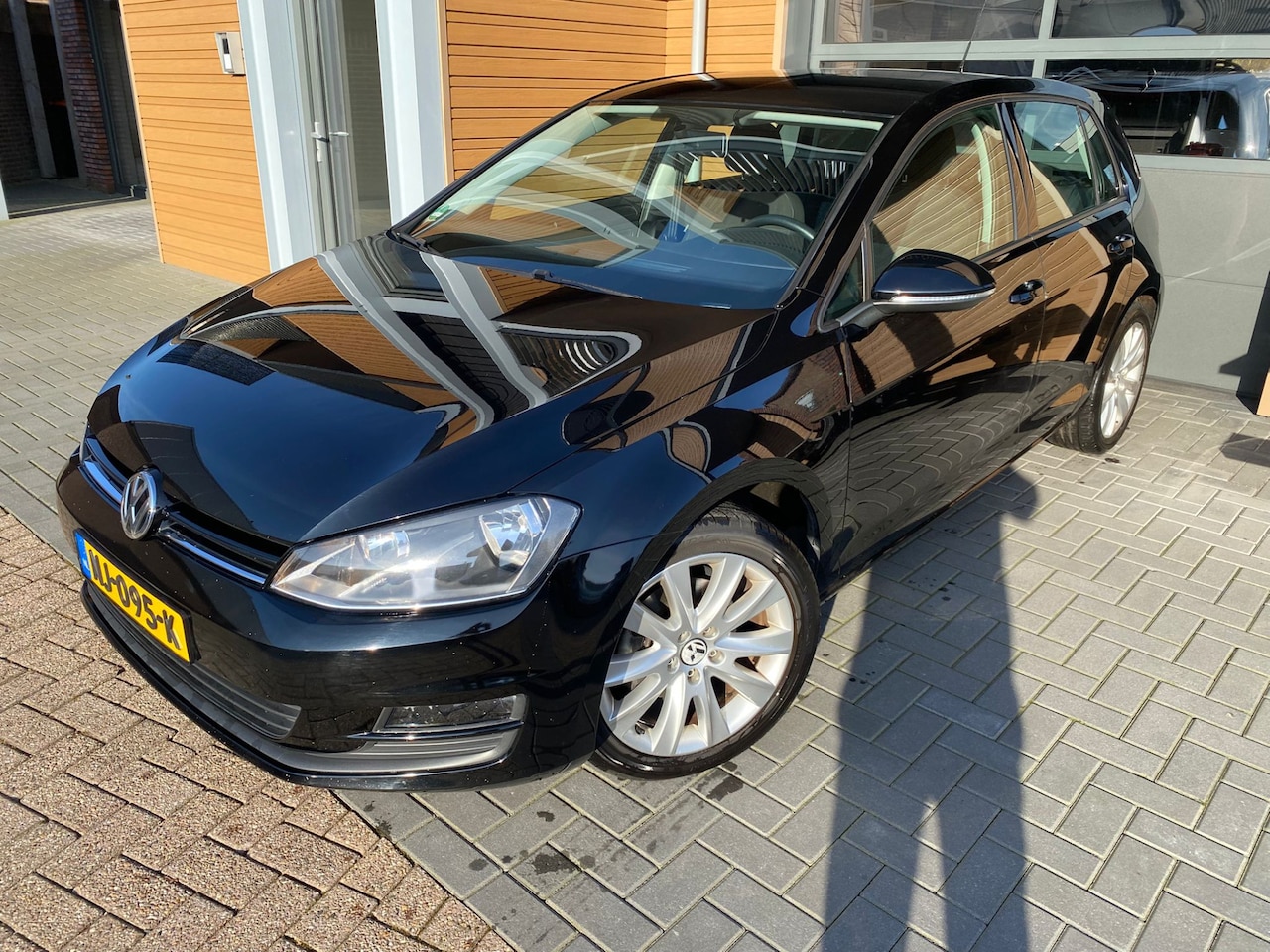 Volkswagen Golf - 1.2 TSI Trendline | Airco | Navigatie - AutoWereld.nl