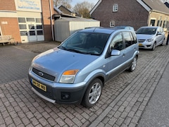 Ford Fusion - 1.6-16V Crossroad