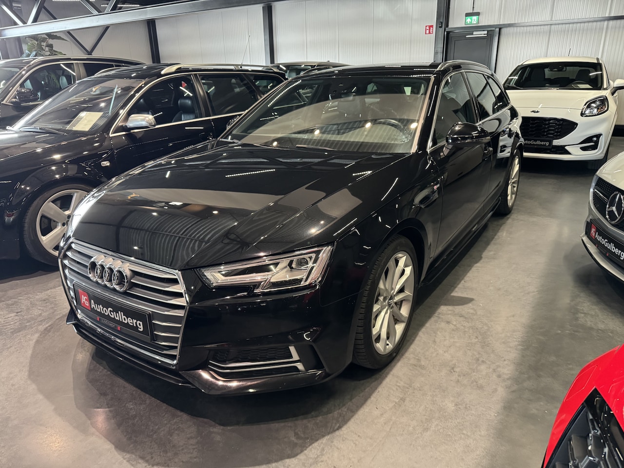 Audi A4 Avant - 2.0 TFSI 190 PK MHEV Sport S line edition Sport Design, Sportstoelen Leder, Led, Front Cam - AutoWereld.nl