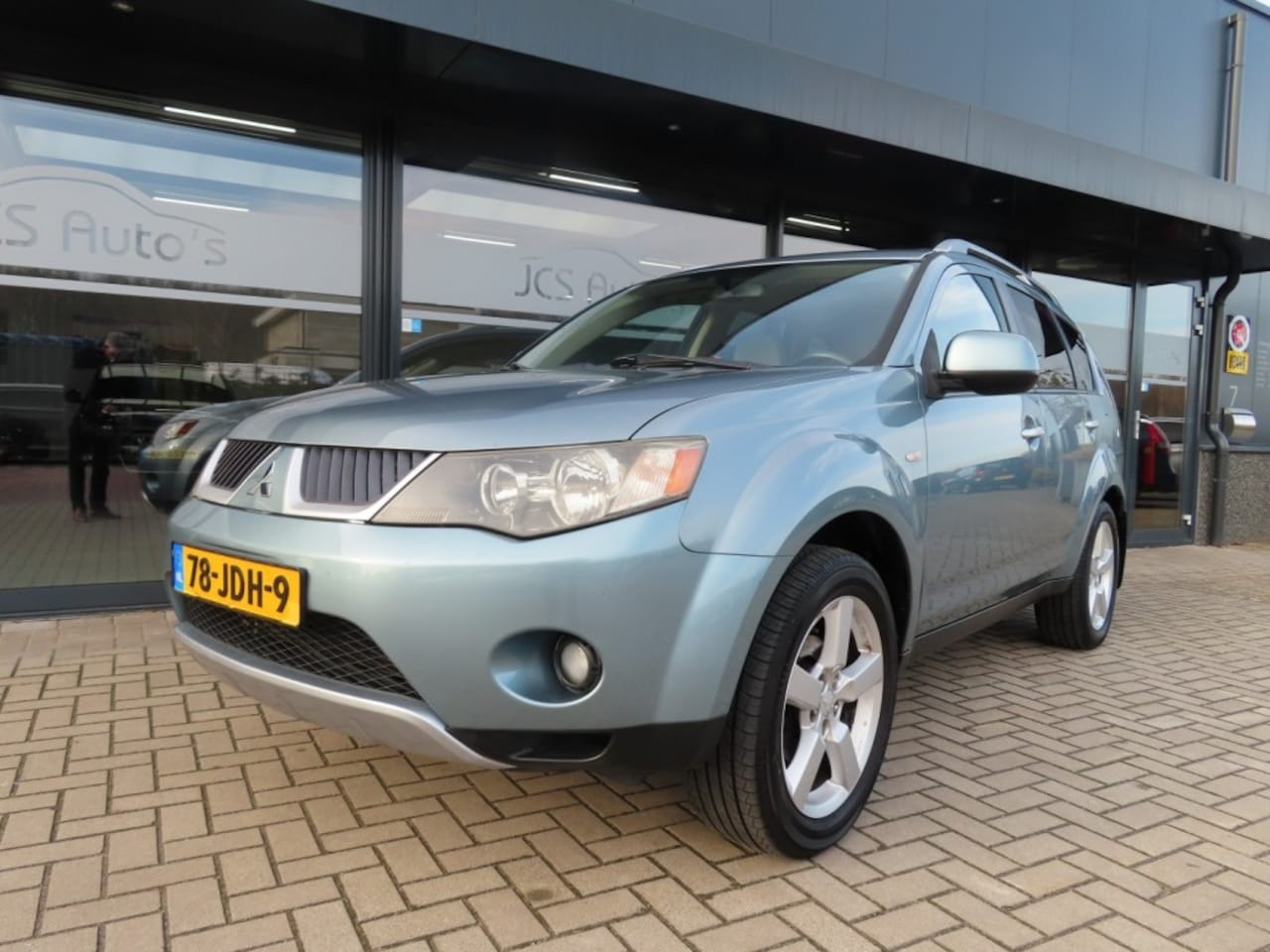 Mitsubishi Outlander - 2.4 Instyle 4WD Aut. Airco Leder 18 Inch Trekhaak 2008 - AutoWereld.nl