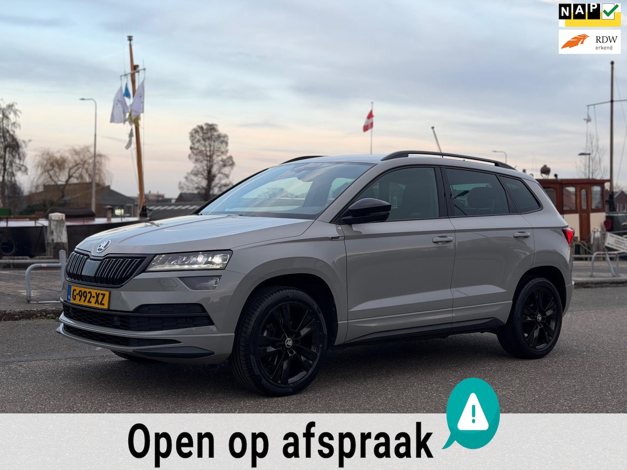 Skoda Karoq - 1.5 TSI ACT Sportline VIRTUAL TREKHAAK FRONT ASSIST SFEERVERLICHTING - AutoWereld.nl