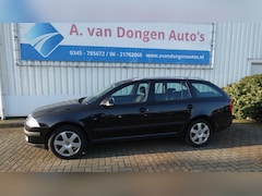 Skoda Octavia - 1.6 FSI ELEGANCE, Xenon, Navi, Bltooth, Cruise, PDC