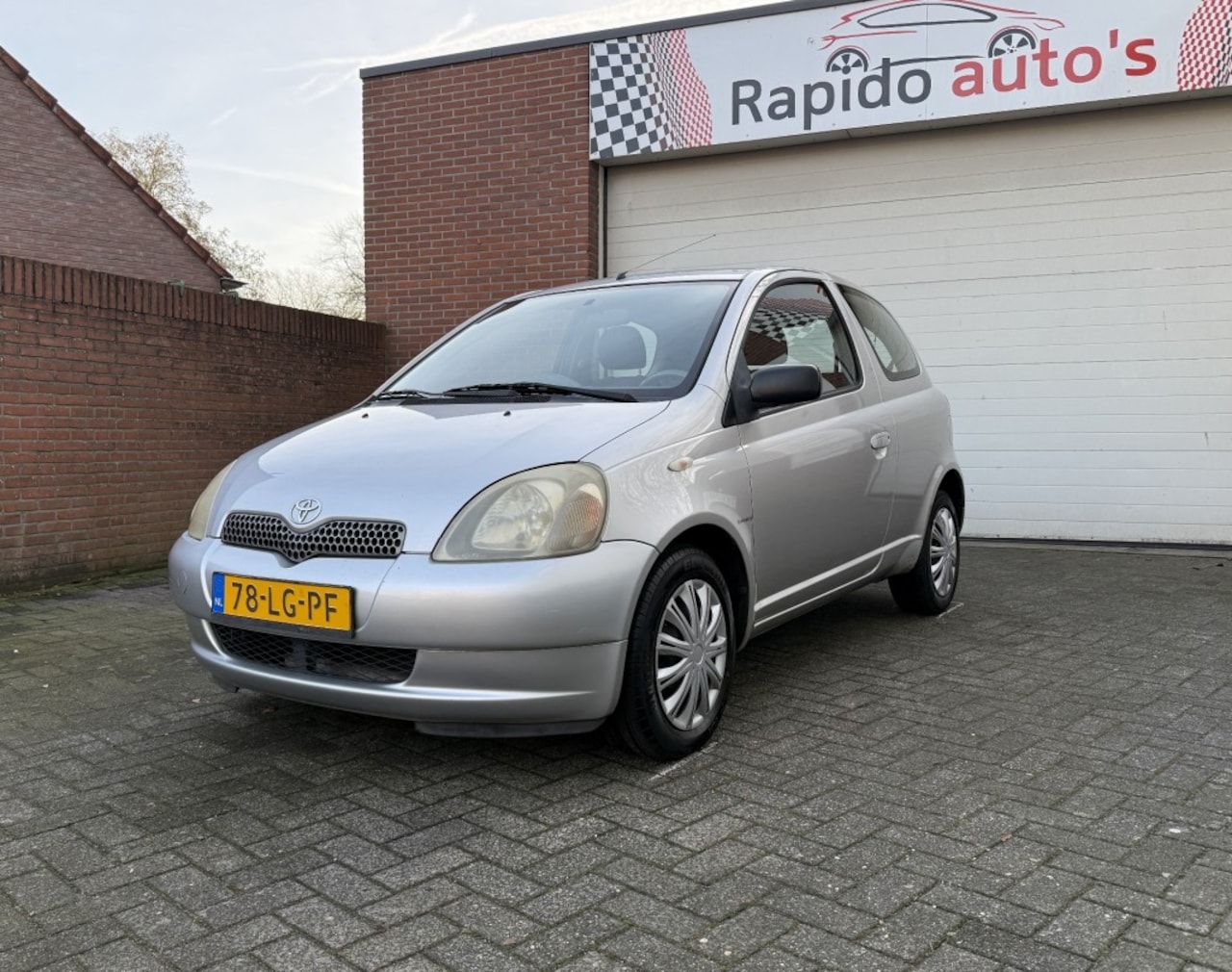 Toyota Yaris - 1.3-16V VVT-I LUNA S 3 eigenaren - AutoWereld.nl