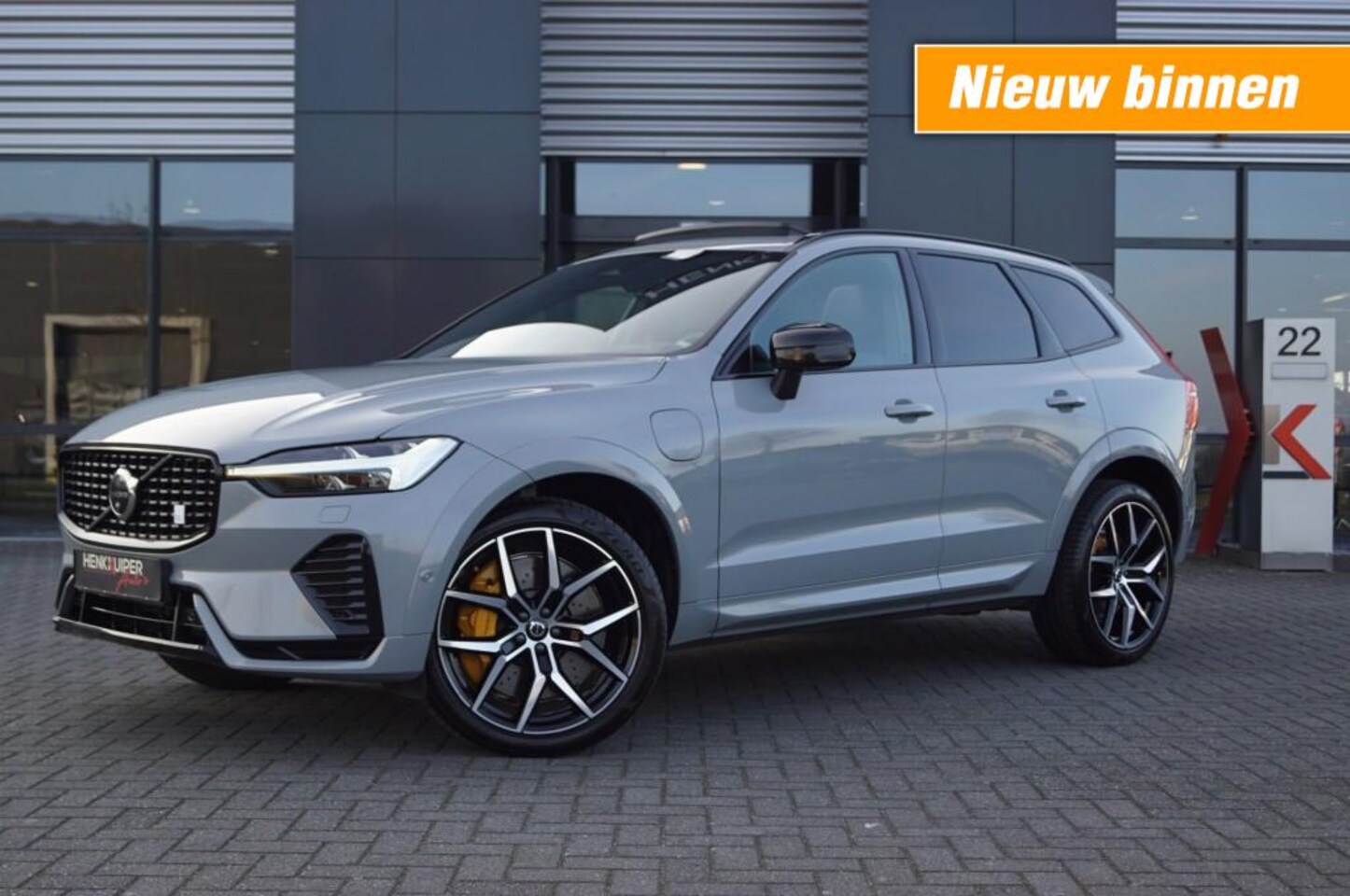 Volvo XC60 - Recharge T8 AWD Polestar Engineerd 455pk/ Panodak/Trekhaak wegklb/Leer/Head-up - AutoWereld.nl