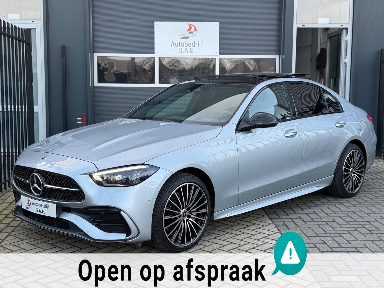 Mercedes-Benz C-klasse - 300 e AMG PANO 360 MEMORY HUD LEDER sfeerverlichting - AutoWereld.nl