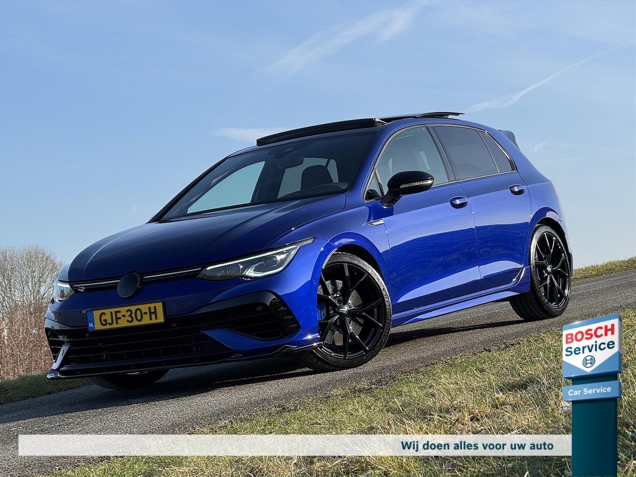 Volkswagen Golf - 8 2.0 TSI R 320PK 4Motion Performance / Full Option / Pano / Akrapovic / Pano / Harman/Kar - AutoWereld.nl