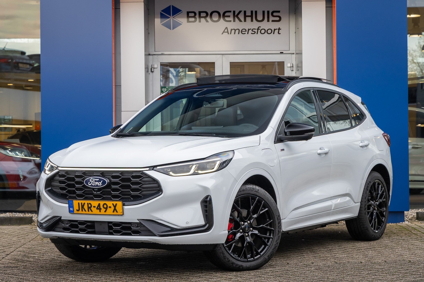 Ford Kuga - 2.5 PHEV ST-Line X | Adaptieve Matrix LED koplampen met Coast to Coast signature LED verli - AutoWereld.nl