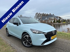 Mazda 2 - 2 1.5 e-SkyActiv-G 90 Homura Aka Leer/Alcantara / Stoelverwarming