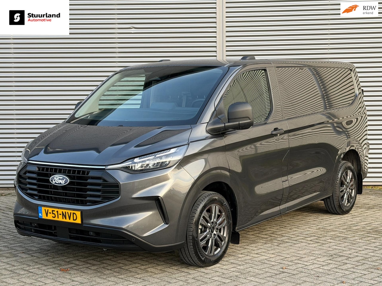 Ford Transit Custom - 2.0 TDCI L1H1 Trend Navi/ Clima/ Stoelverw/ PDC/ Camera/ - AutoWereld.nl