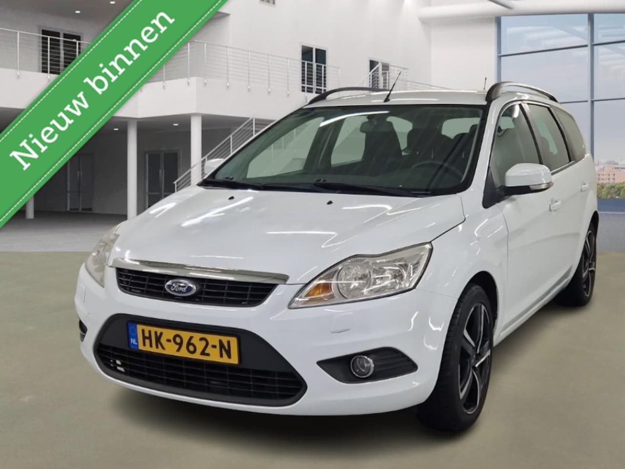 Ford Focus - 1.6 Titanium AIRCO ELEKPAKKET TREKHAAK 2XSLEUTEL - AutoWereld.nl