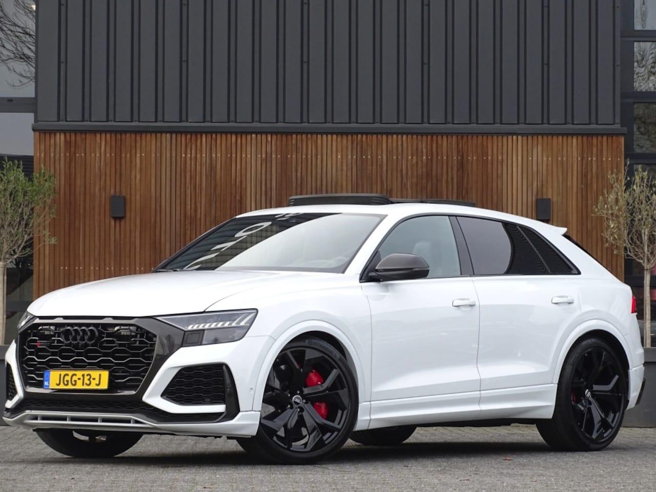 Audi Q8 - 4.0 TFSI V8T 601PK RS Q8 q. / carbon / ceramic brakes / B&O - AutoWereld.nl
