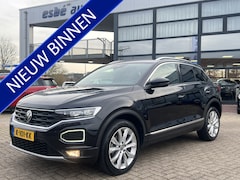 Volkswagen T-Roc - 1.5 TSI 150 pk Automaat Sport Navigatie Camera 18 Inch Velgen Virtual Cockpit ACC DAB Spor