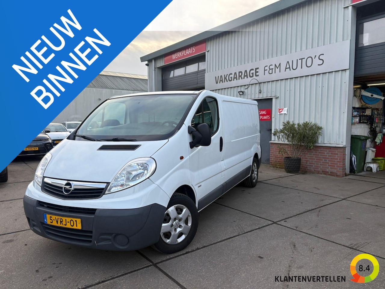 Opel Vivaro - 2.0 CDTI L2H1 Airco, cruise, trekhaak, navi - AutoWereld.nl