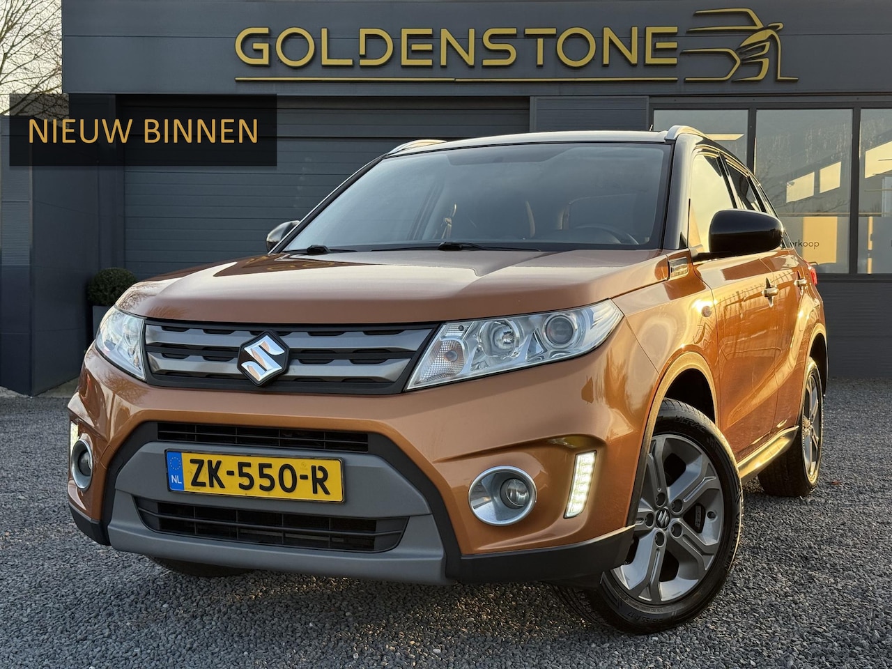 Suzuki Vitara - 1.6 Exclusive Navi,Camera,Stoelverwarming,120pk,Clima,Cruise,Lm velgen,2e Eigenaar,Apk tot - AutoWereld.nl