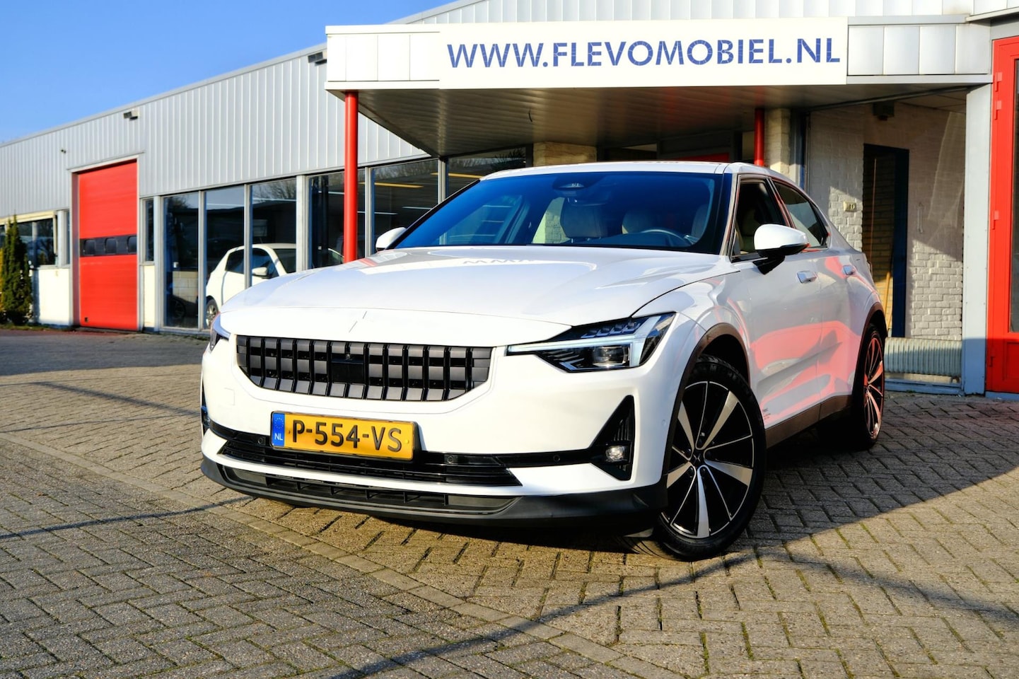 Polestar 2 - Long Range Single Motor 78 kWh Pano|Leder|Navi|360Cam|LMV - AutoWereld.nl