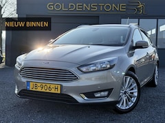 Ford Focus Wagon - 1.0 Titanium 1e Eigenaar, Navi, Trekhaak, Dealer Onderhouden, Clima, Cruise, Pdc V+A, 125p
