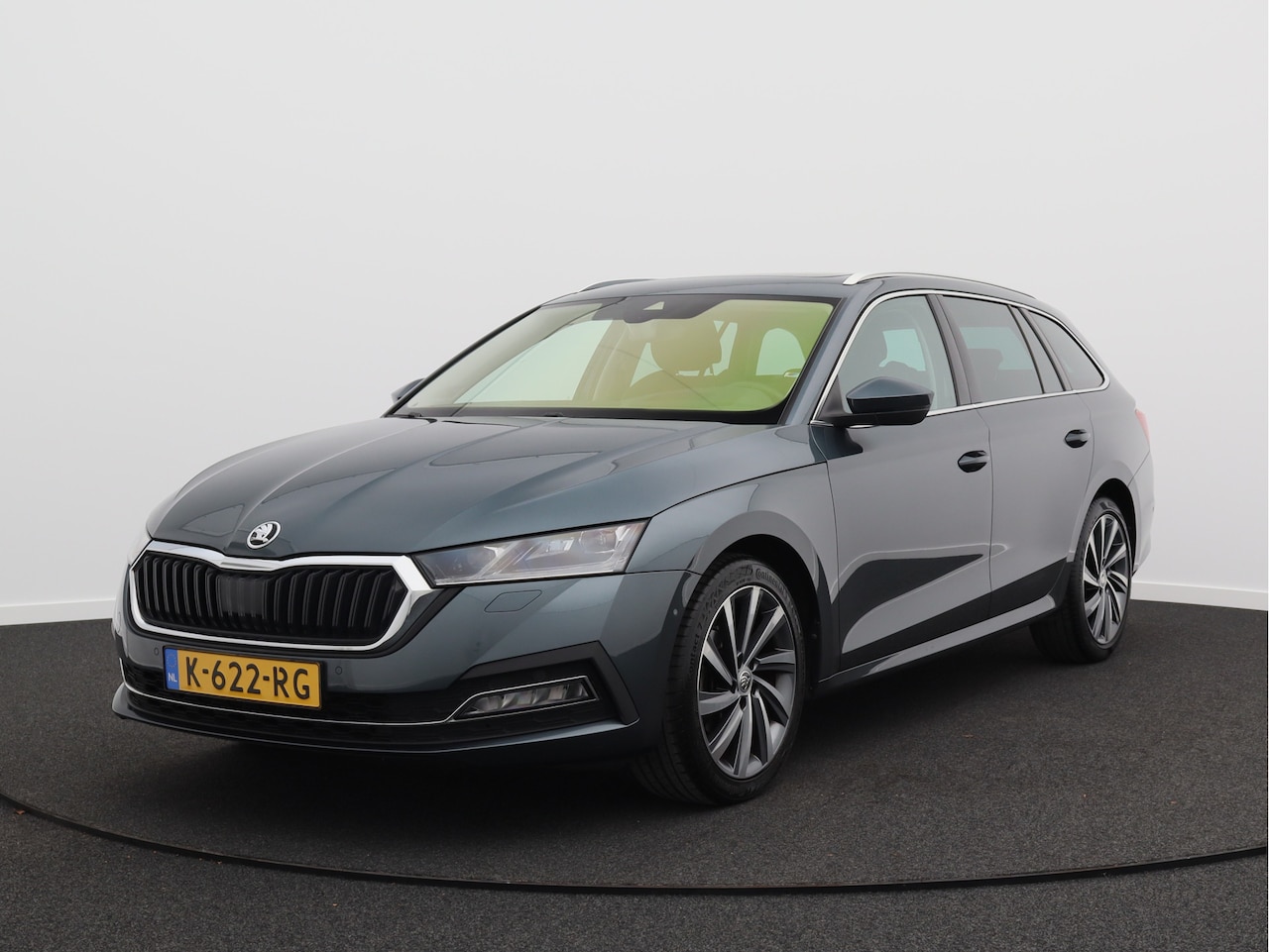 Skoda Octavia Combi - 1.0 e-TSI Business Edition Plus/ automaat/ zeer mooi! - AutoWereld.nl