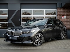 BMW 5-serie Touring - 530e xDrive M Sport | Harman/Kardon | Trekhaak | Camera | Driving Ass. Plus | Leder | 20 I