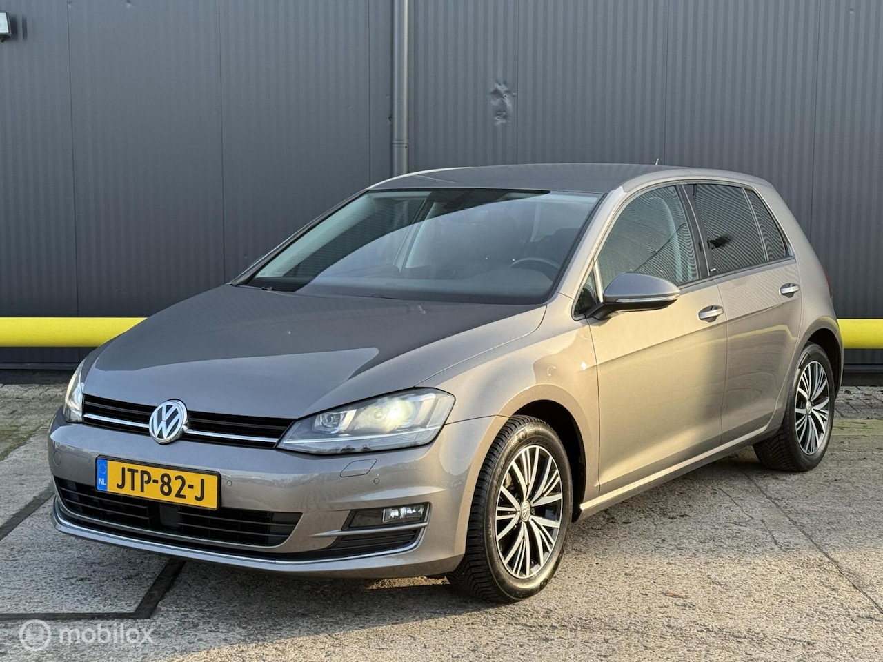 Volkswagen Golf - 1.4 TSI ACT Highline | 150PK | ACC | AUTOMAAT - AutoWereld.nl