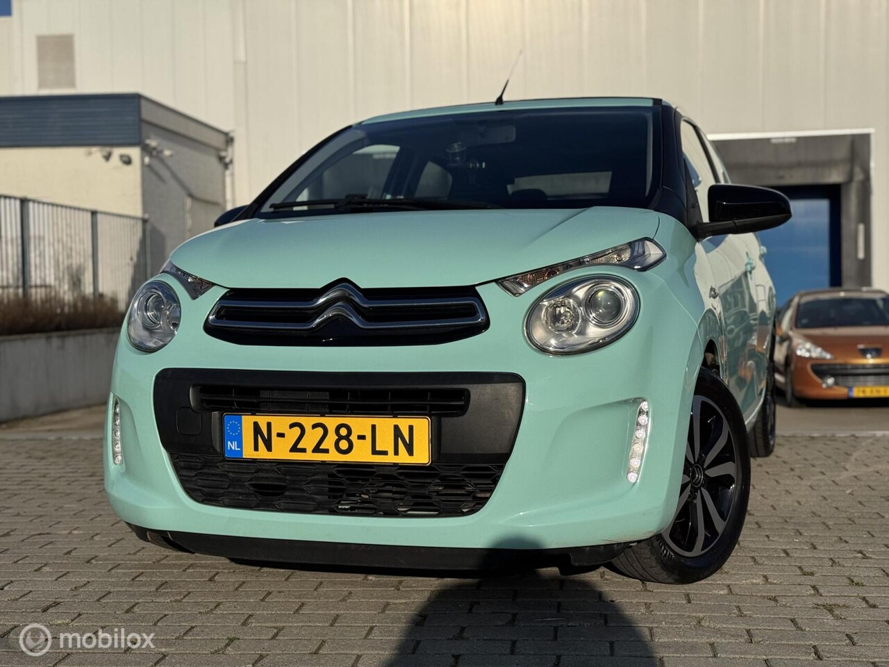 Citroën C1 - 1.0 VTi Cabrio , Stoelverwarming, LED , Zeer mooi - AutoWereld.nl