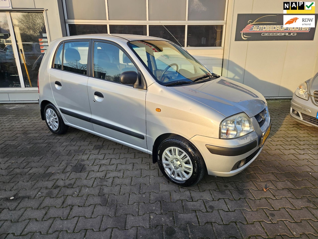 Hyundai Atos - 1.1i Active Young TREKHAAK - AutoWereld.nl