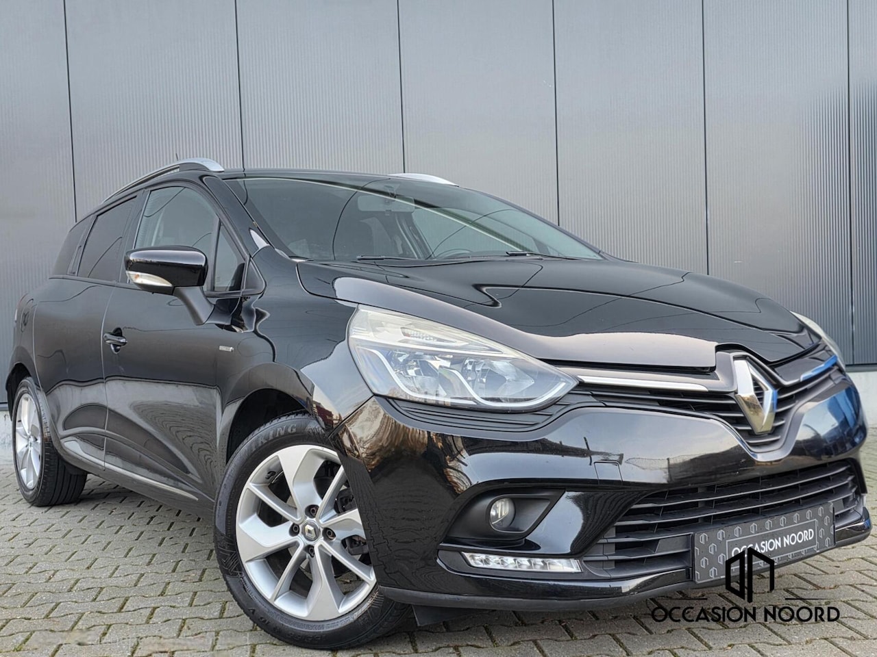Renault Clio Estate - 0.9 TCe Limited|Dab+|Navi|Cruise|Airco| - AutoWereld.nl