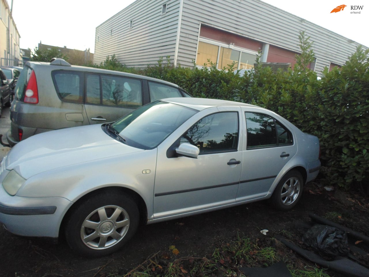 Volkswagen Bora - 1.6 Trendline SEDAN - AutoWereld.nl