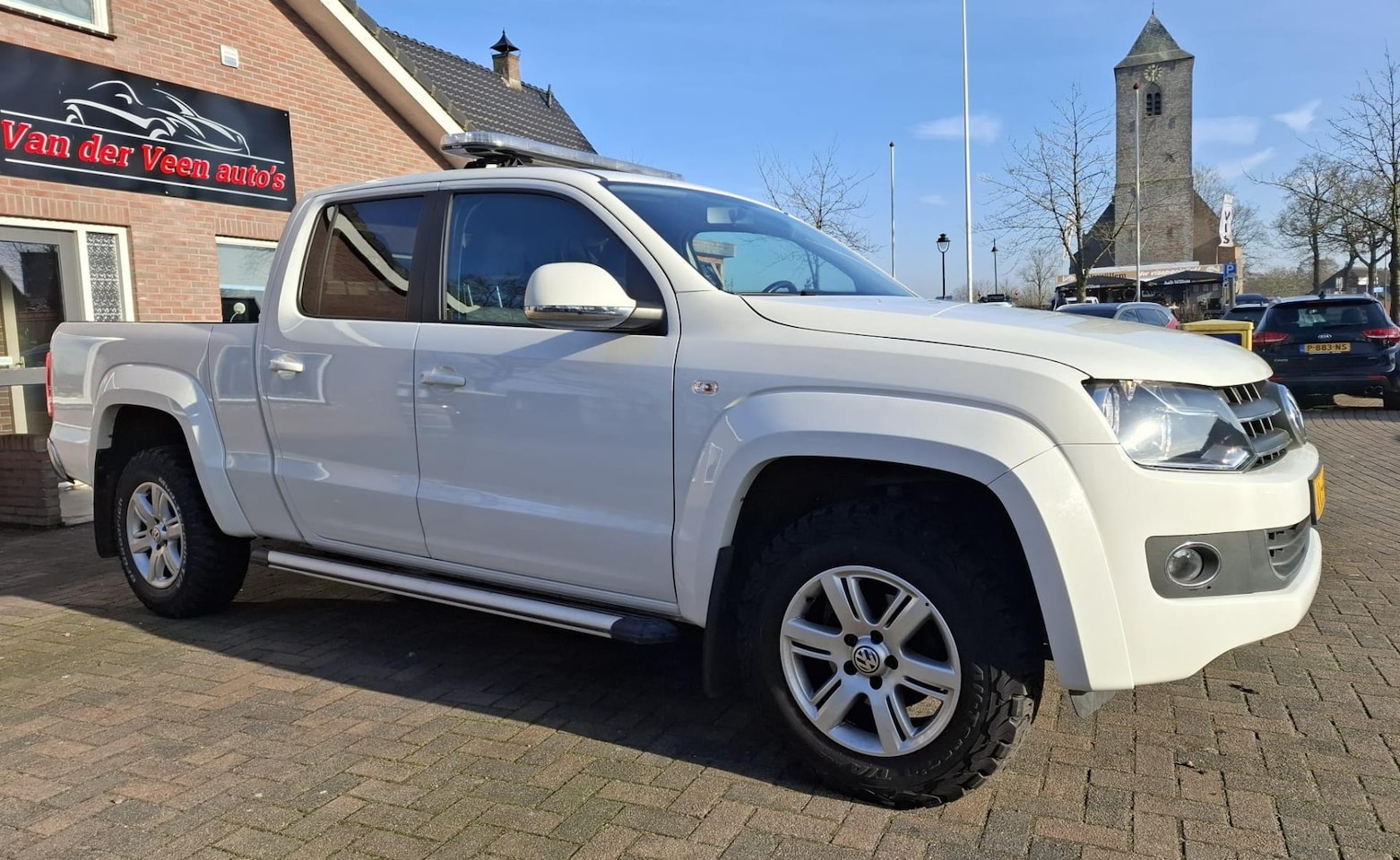 Volkswagen Amarok - 2.0 TDI 4Motion Dubbel Cabine 5 pers Highline. Zeer netjes & unieke KM-stand! O.a. camera, - AutoWereld.nl