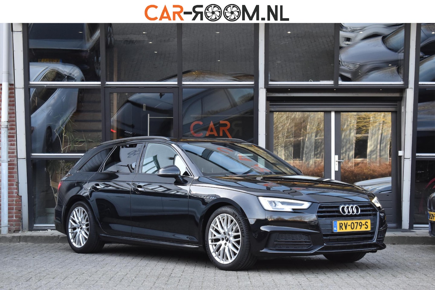 Audi A4 Avant - 2.0 TFSI MHEV Sport S line black edition 3x S-line Keyless Leder Matrix - AutoWereld.nl