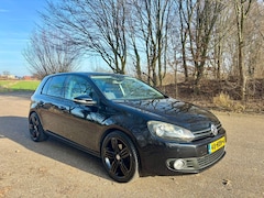 Volkswagen Golf - 1.4 TSI Highline | 5D | Clima | Navi | 17''