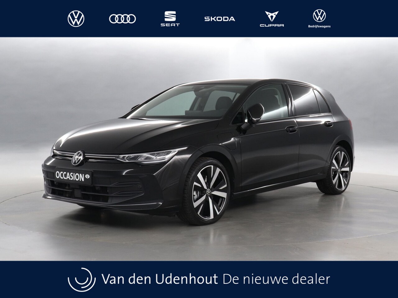 Volkswagen Golf - 1.5 eHybrid 204pk Life Edition DSG / Navigatie / Stoel+Stuurverwarming / Camera - AutoWereld.nl